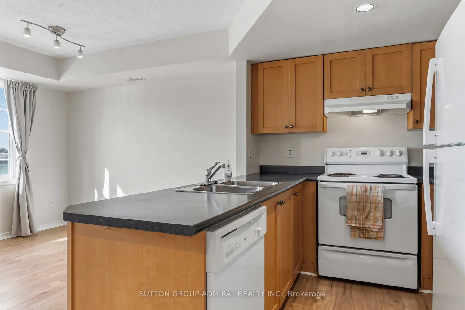 Additional image 10 of 130 Rochester Street 9
