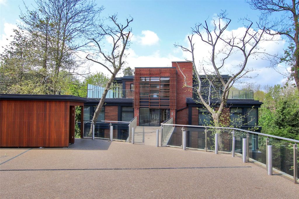 2 bed flat to rentGranville Road, Sevenoaks, Kent TN13