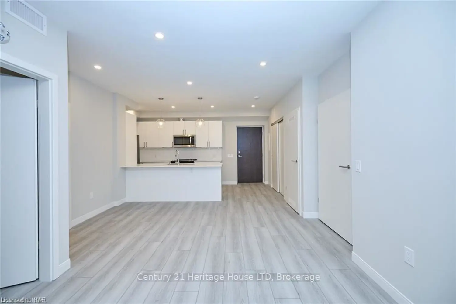 Additional image 3 of 118 West Street 704