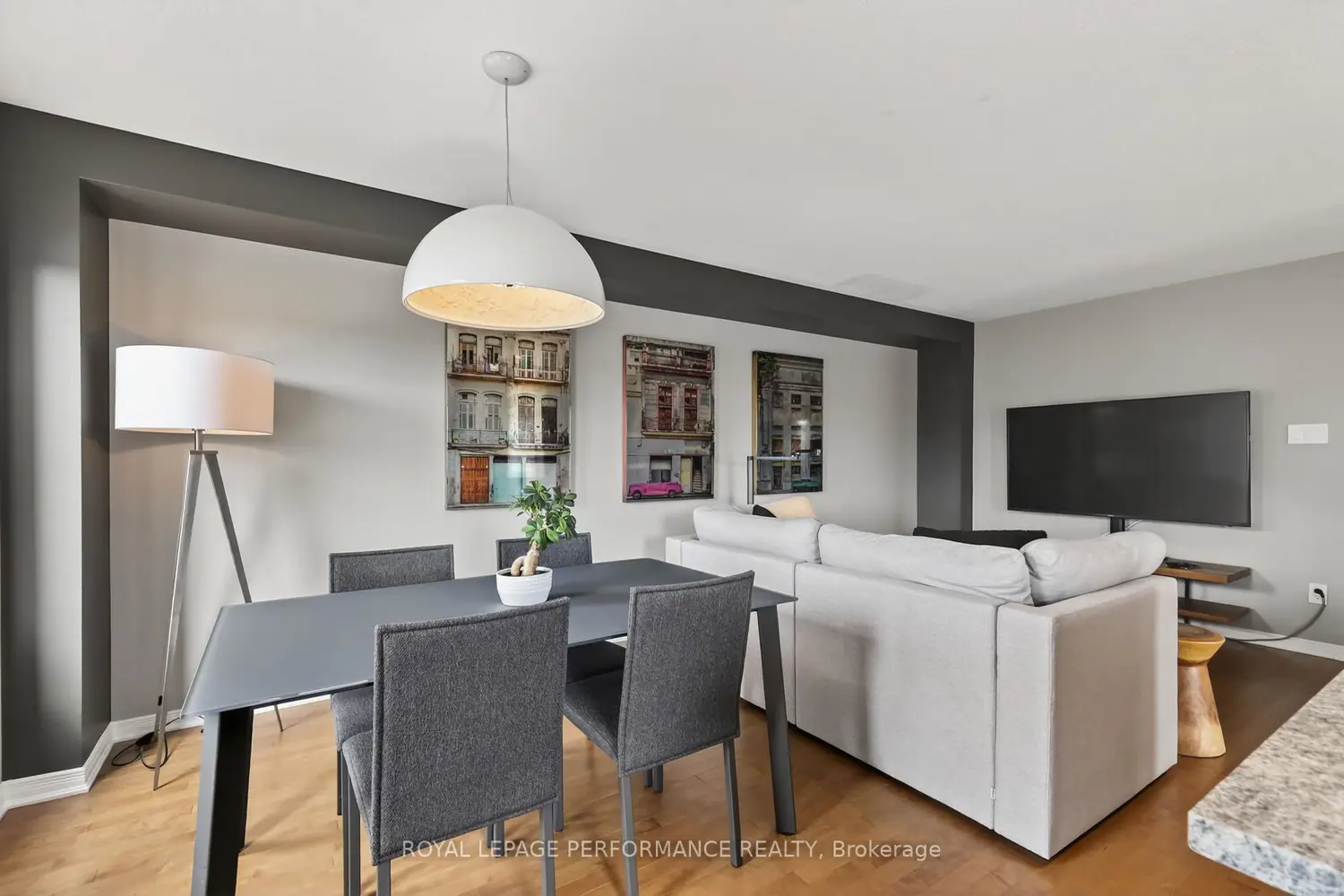 Additional image 7 of 500 Radiant Private