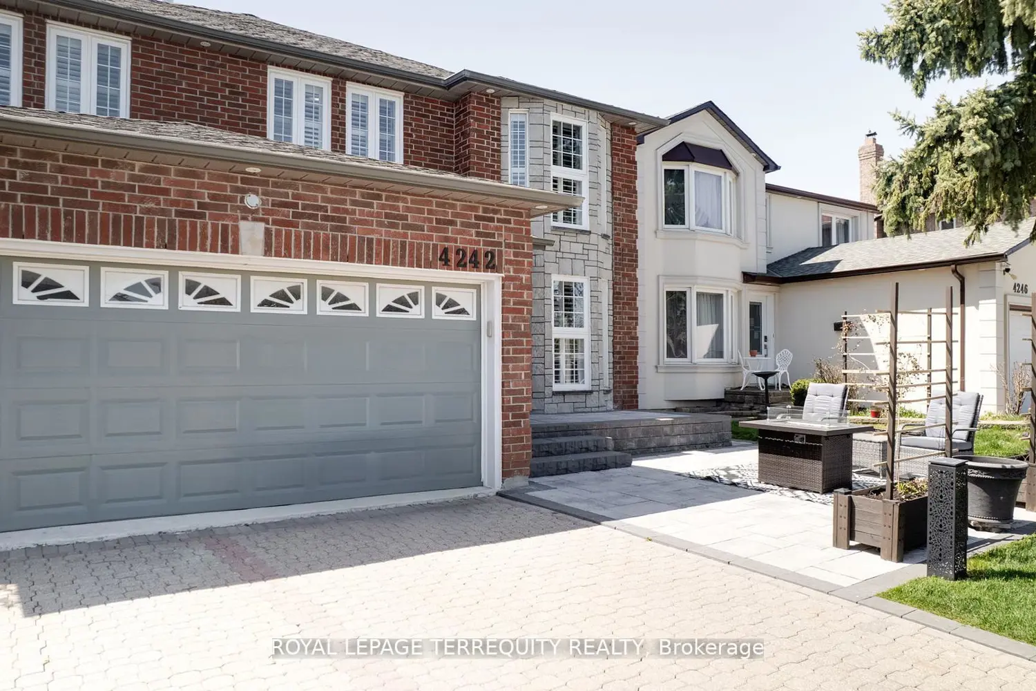 4242 Petersburg Crescent