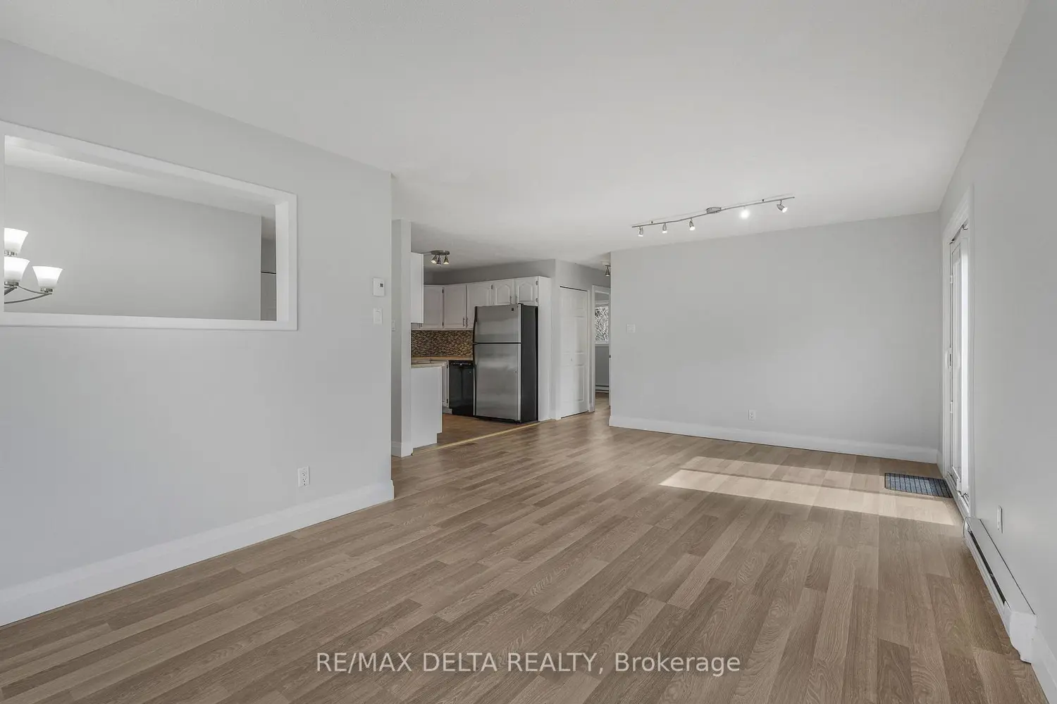 813 Cote Street photo 3