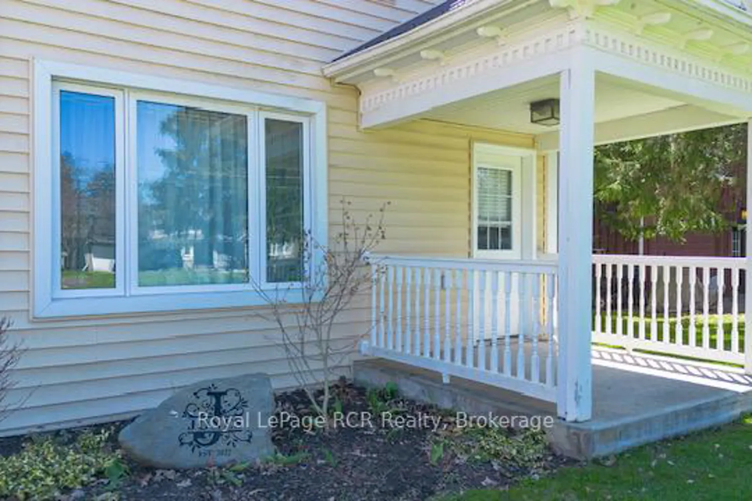 335 Ross Street photo 2
