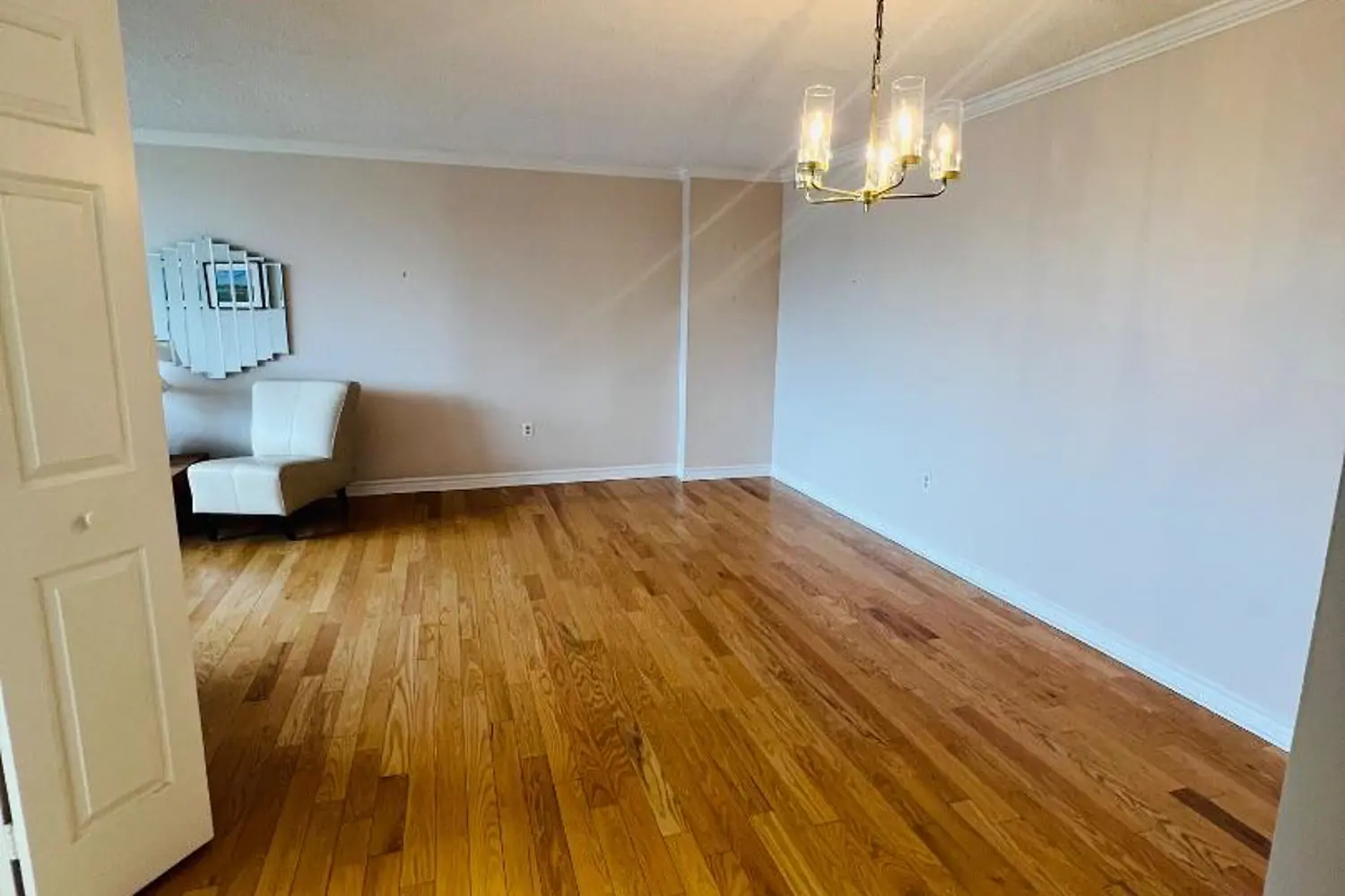 Additional image 5 of 530 Laurier Avenue 910