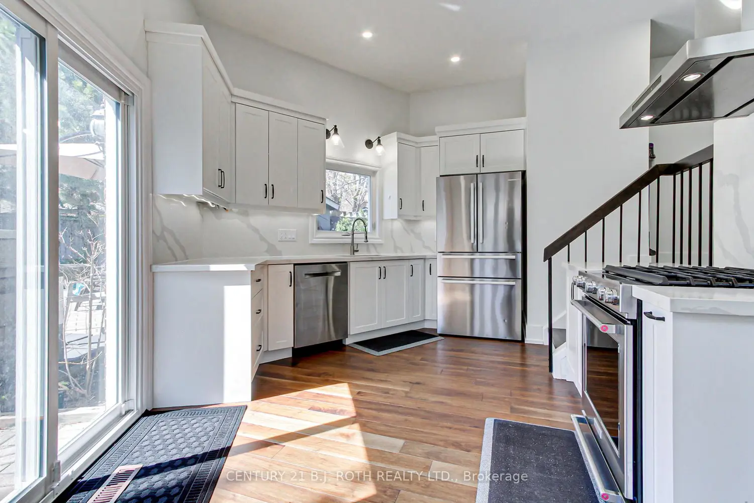 Additional image 6 of 2931 Saint Malo Circle