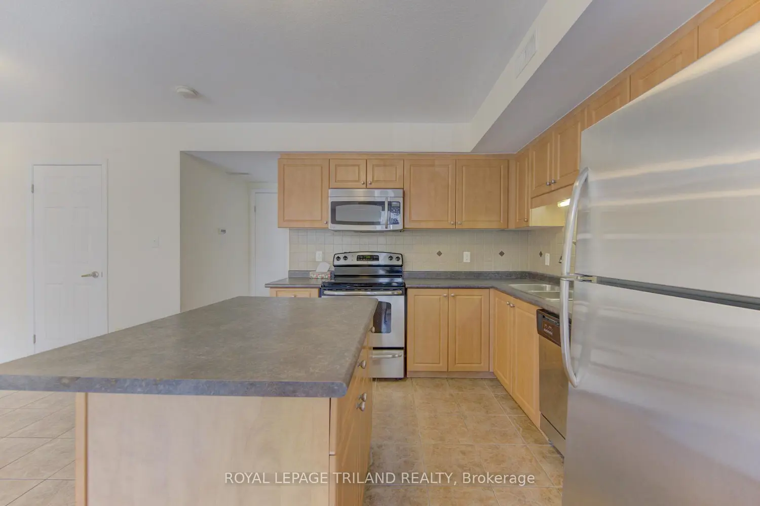 Additional image 8 of 1460 Highland Road 9H