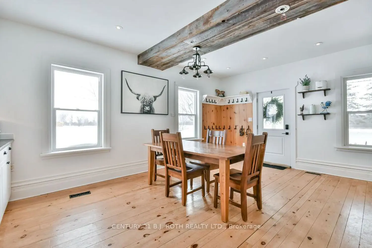 1153 Glengarry Landing Road photo 5