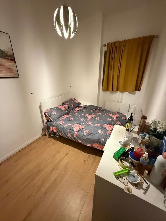 Room to rentStation Road, London N3