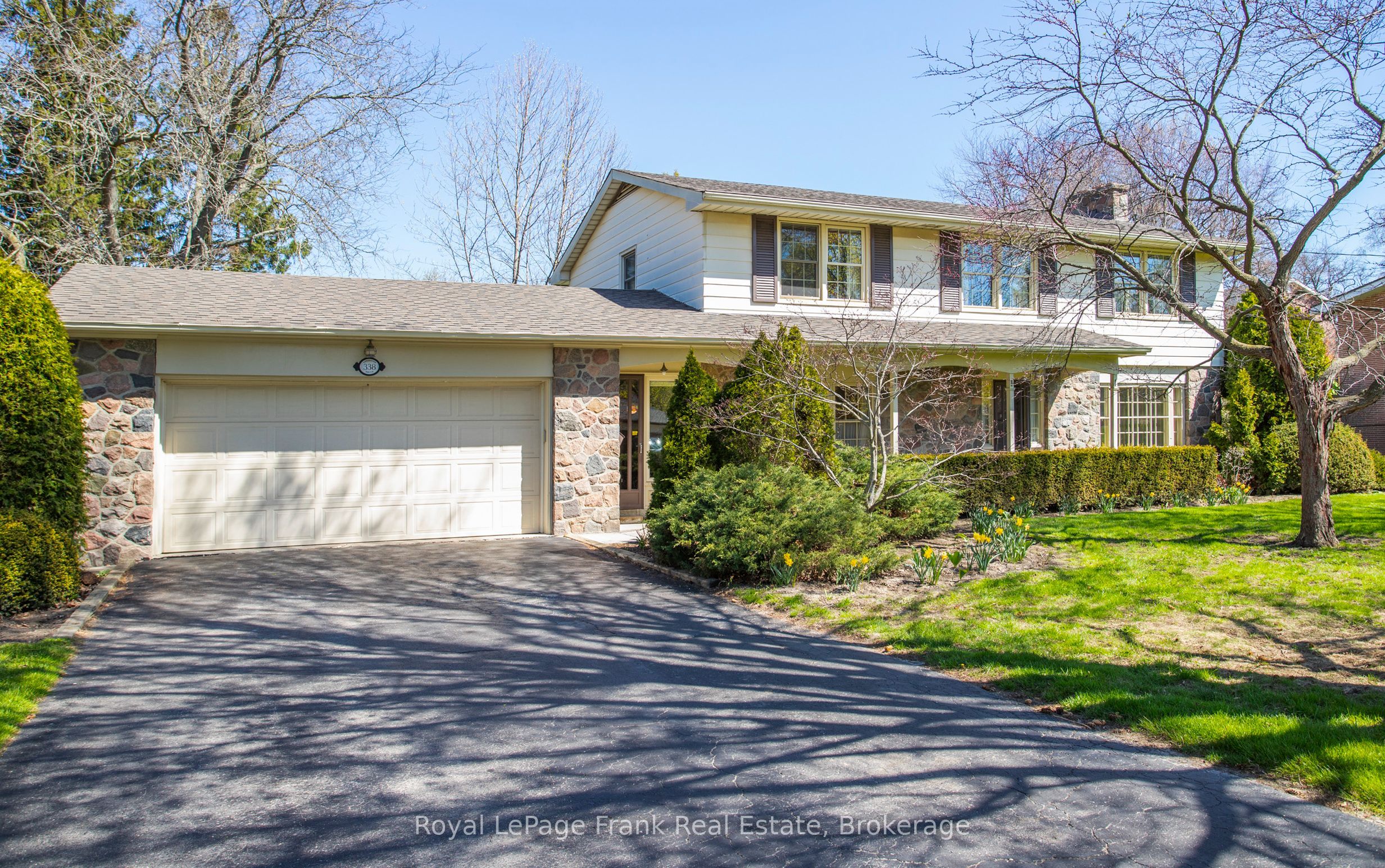 338 Lyndeview Drive, Whitby, ON, L1N 3A3