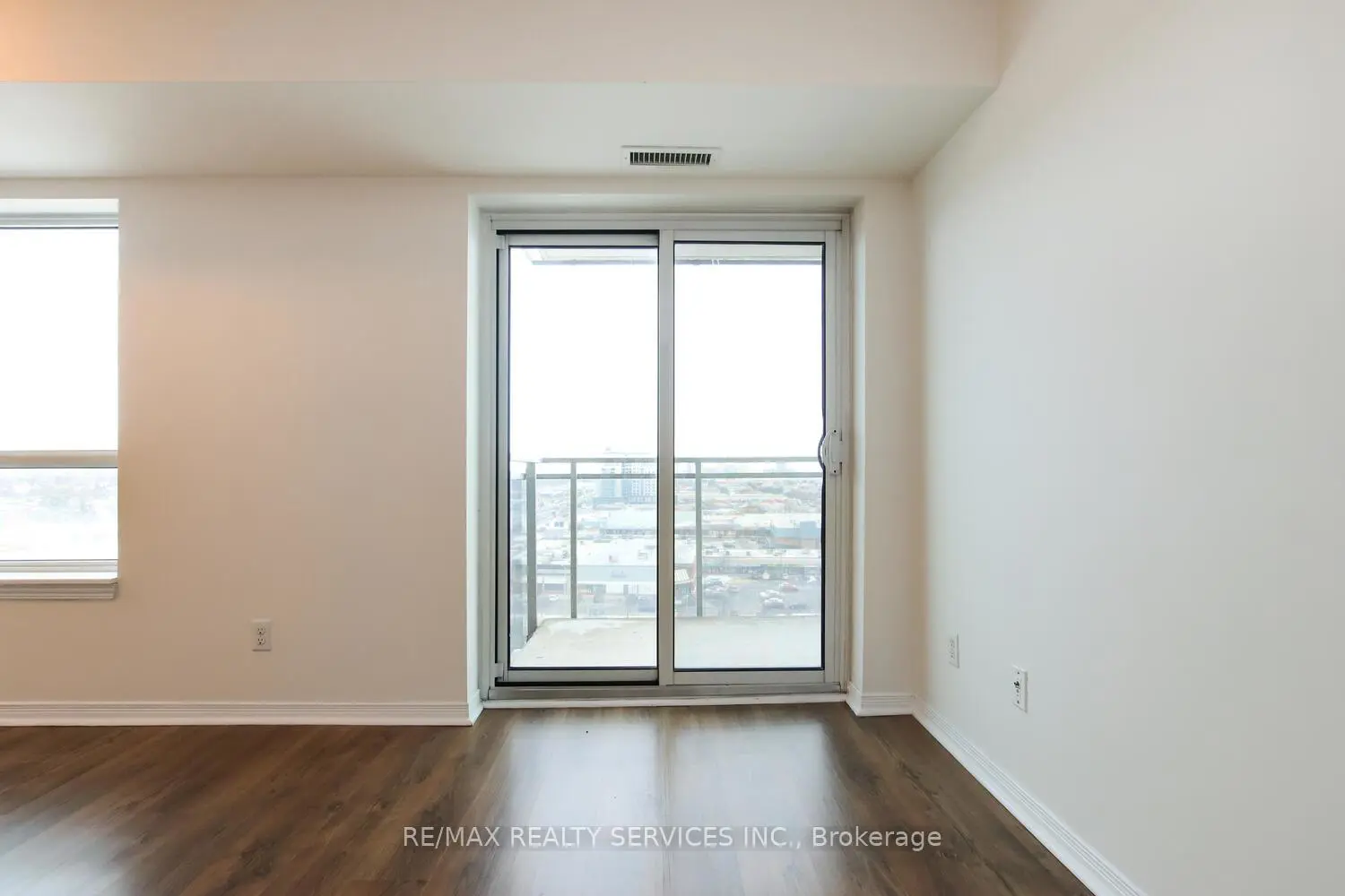 Additional image 8 of 215 Queen Street 1103