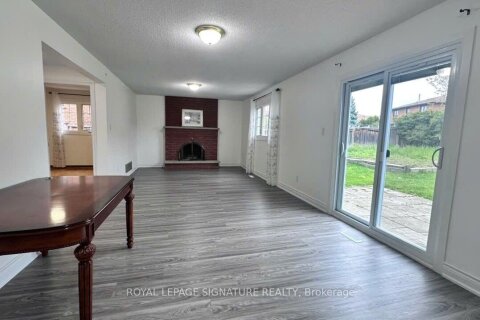 Additional image 7 of Walkout Base-3137 Sunnyhill Drive, Mississauga, ON, L4X 2K5