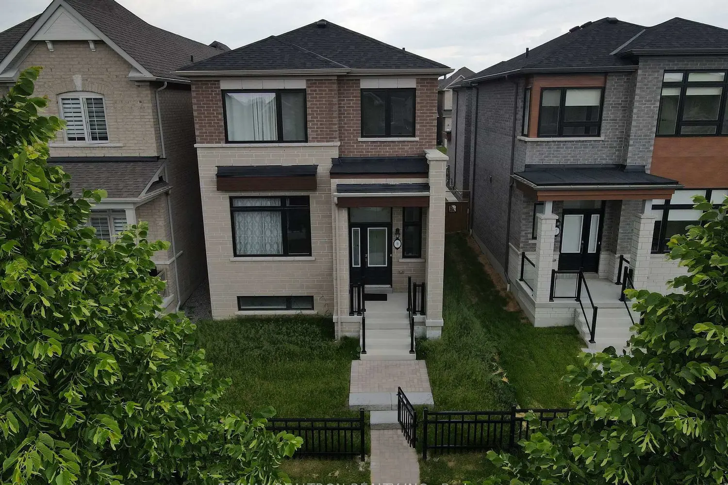 Additional image 2 of 9 Mountainside Crescent