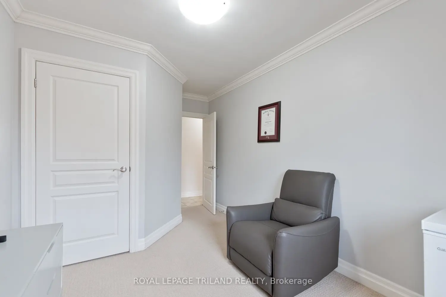 Additional image 16 of 570 William Street 404