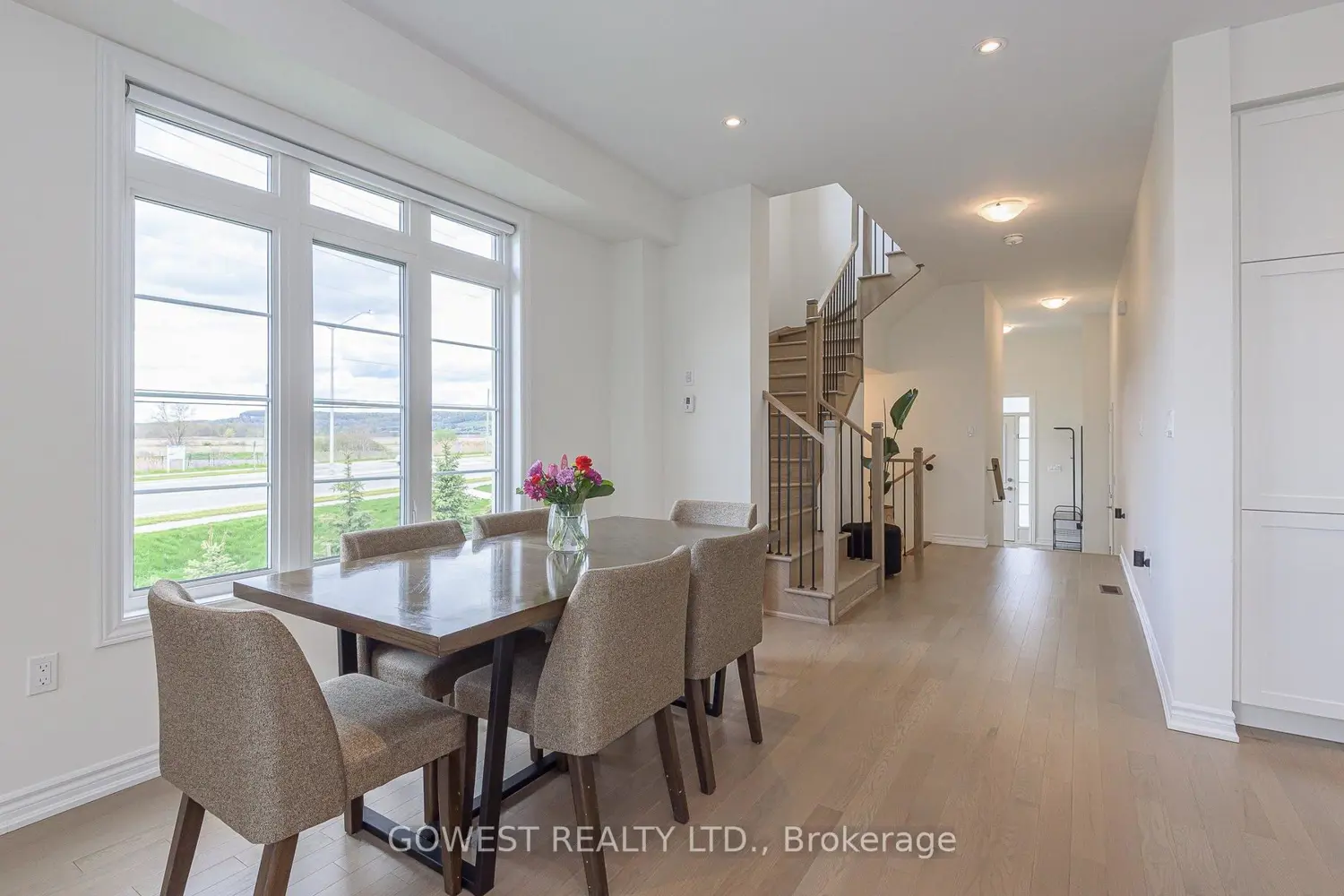 541 Celandine Terrace photo 3