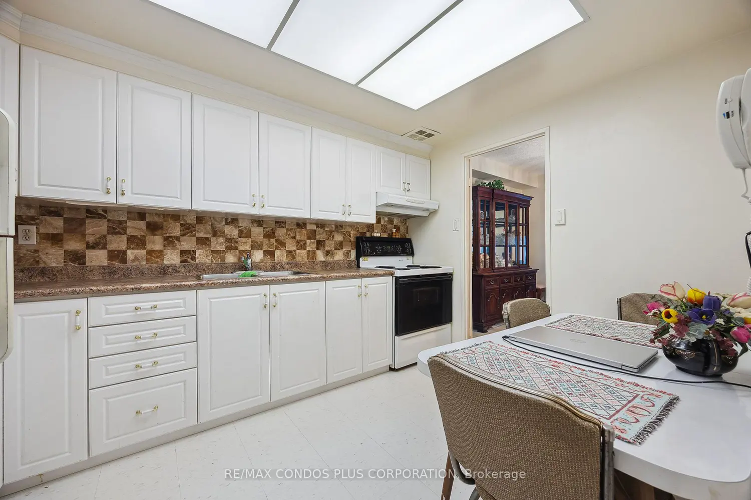 Additional image 6 of 62 Wellesley Street 902