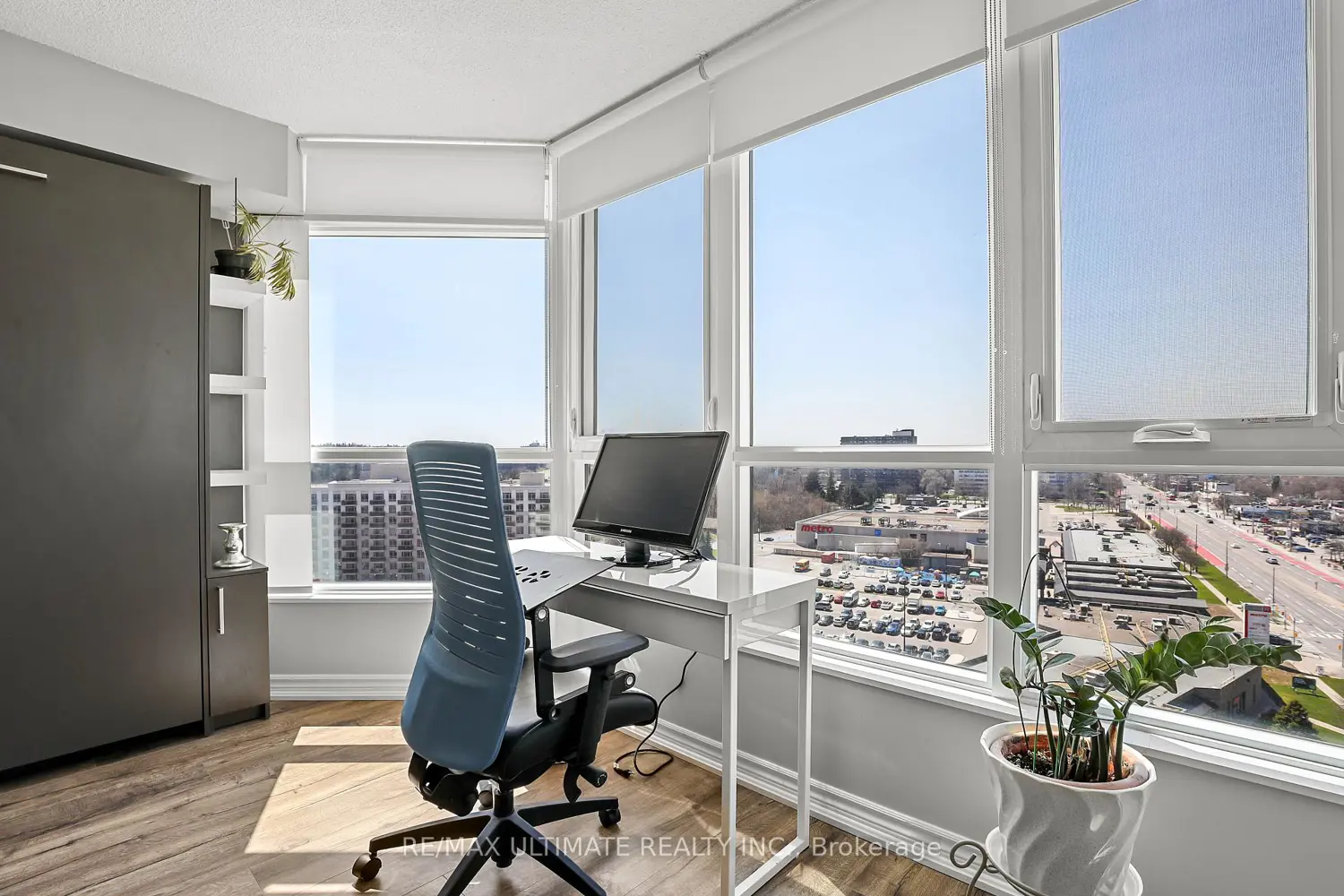 Additional image 9 of 3231 Eglinton Avenue 1205B