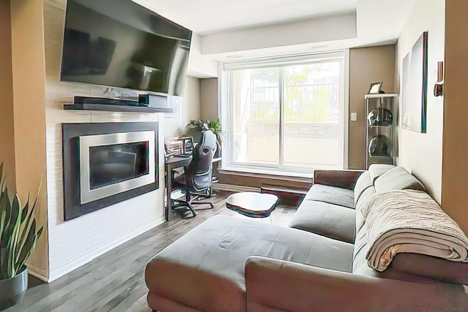 Additional image 7 of 25 Earlton Private 1