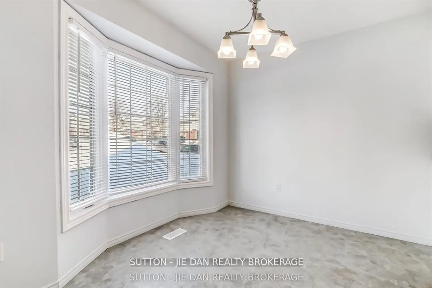 Additional image 5 of 70 Chapman Court 63