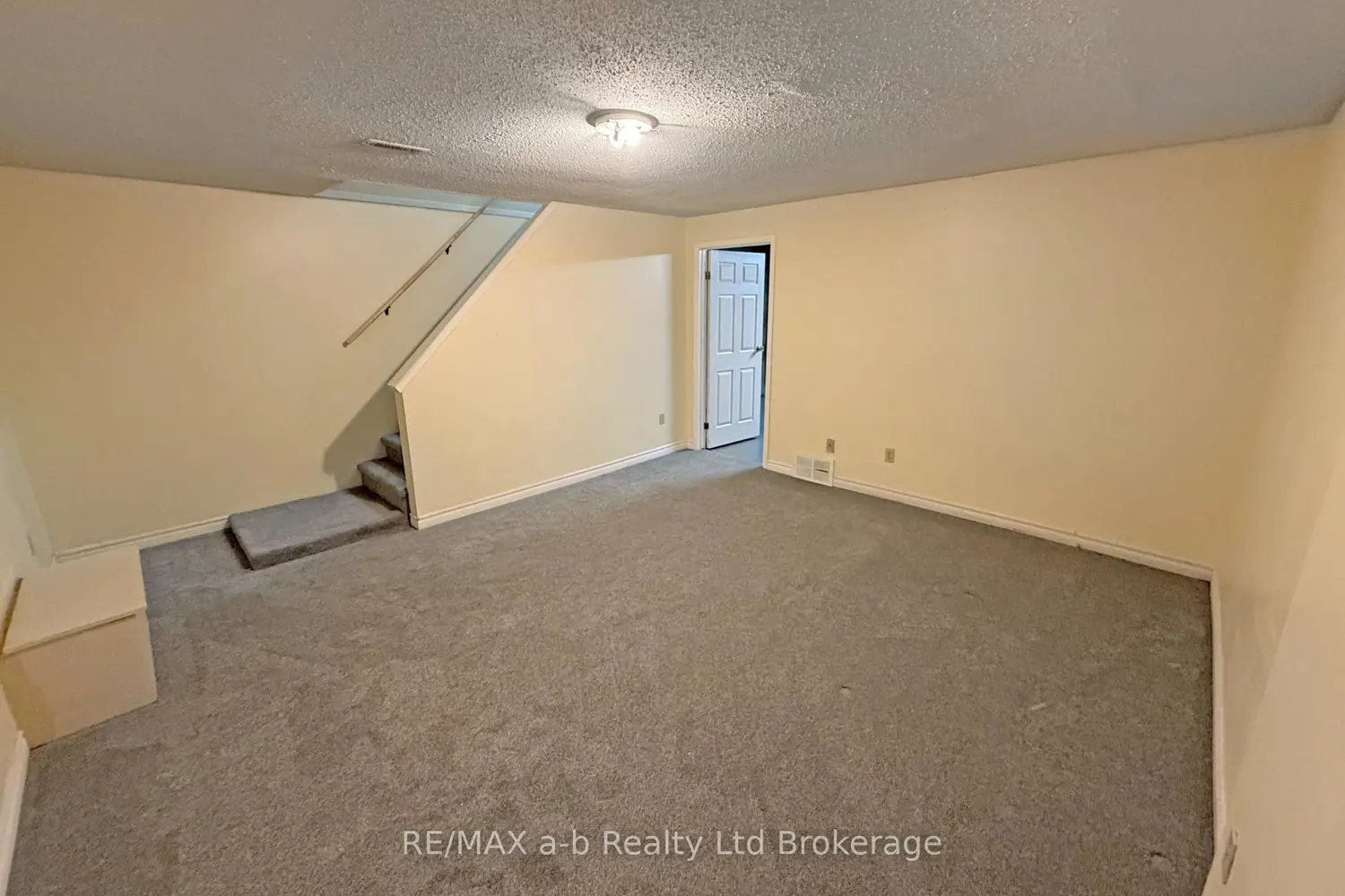 Additional image 12 of 394 Springbank Avenue 4