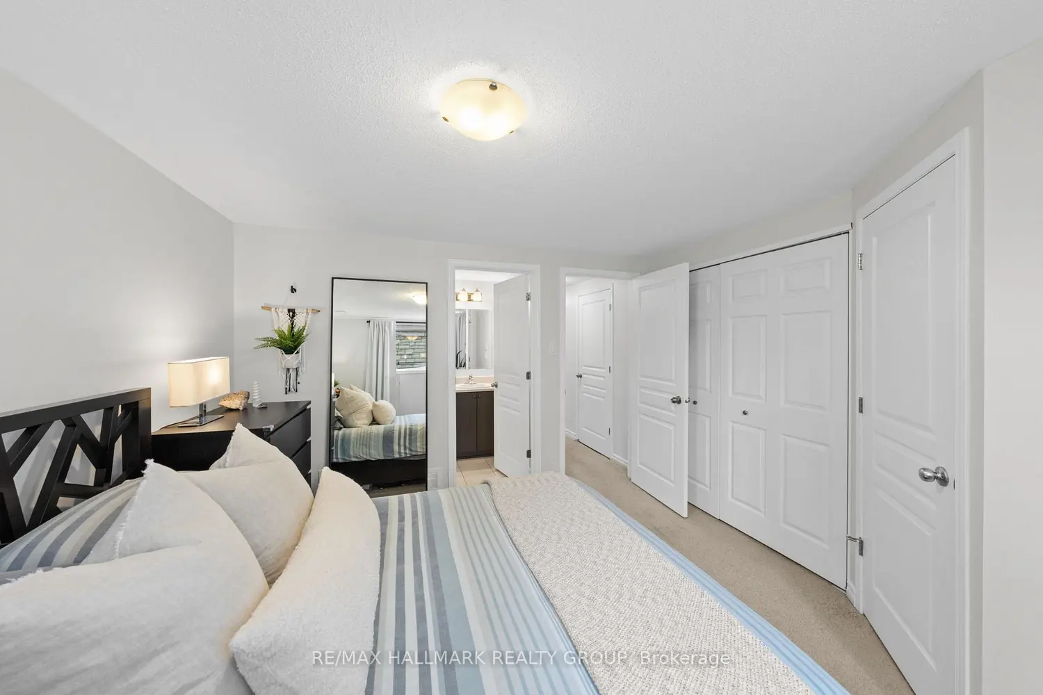 498 Leboutillier Avenue photo 2
