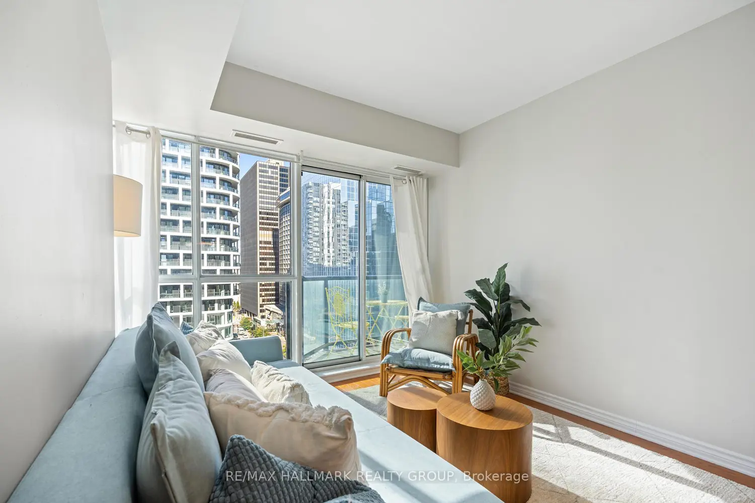 Additional image 4 of 445 Laurier Avenue 2103