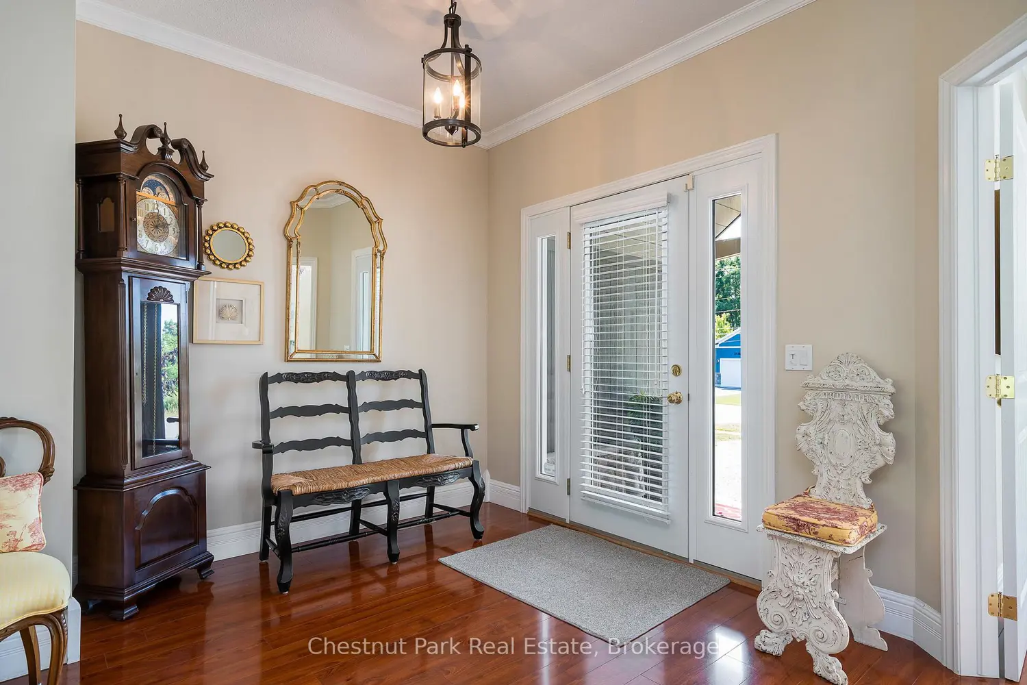 77 Findlay Drive photo 3