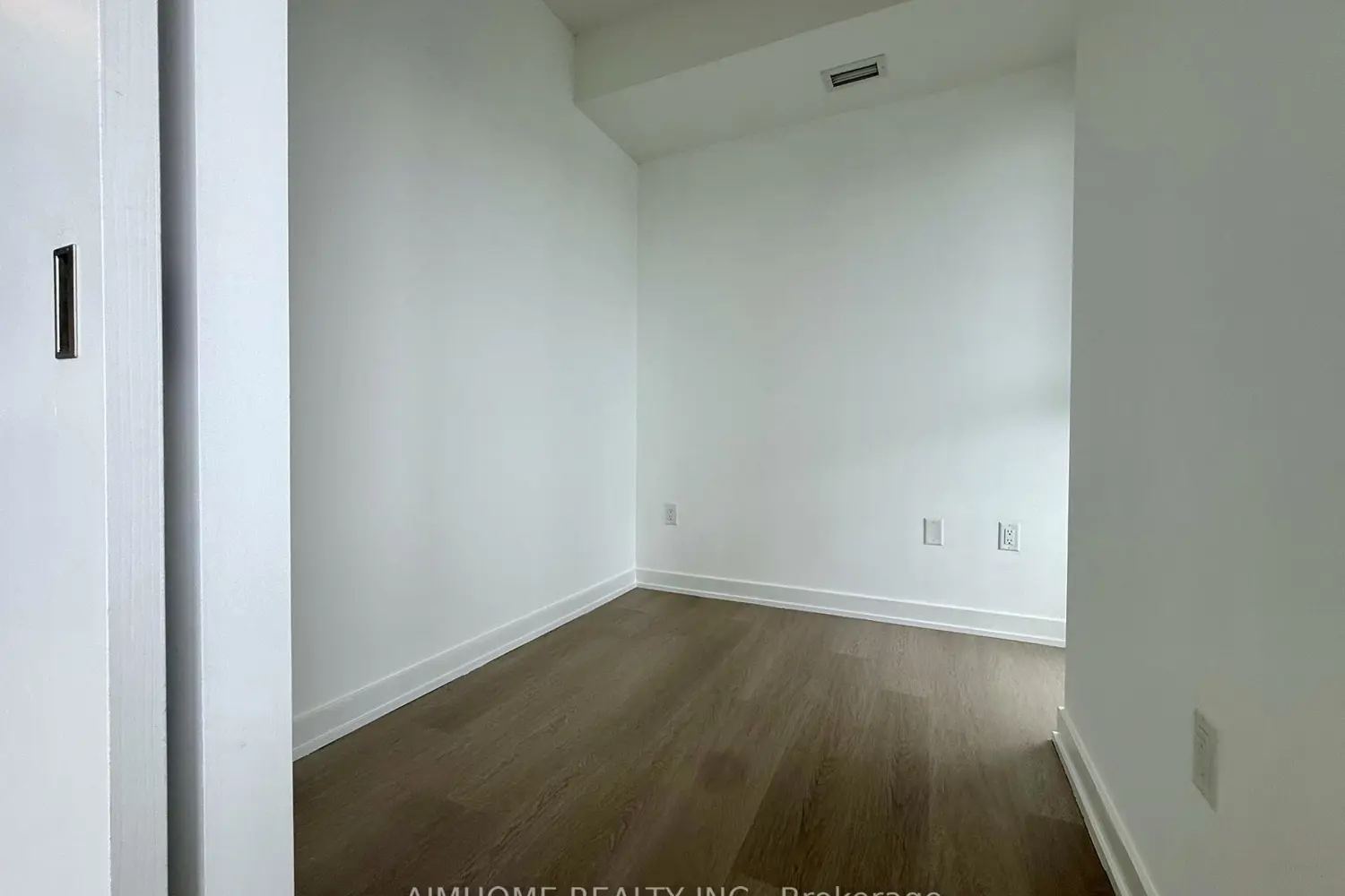 Additional image 8 of 3883 Quartz Road 5604