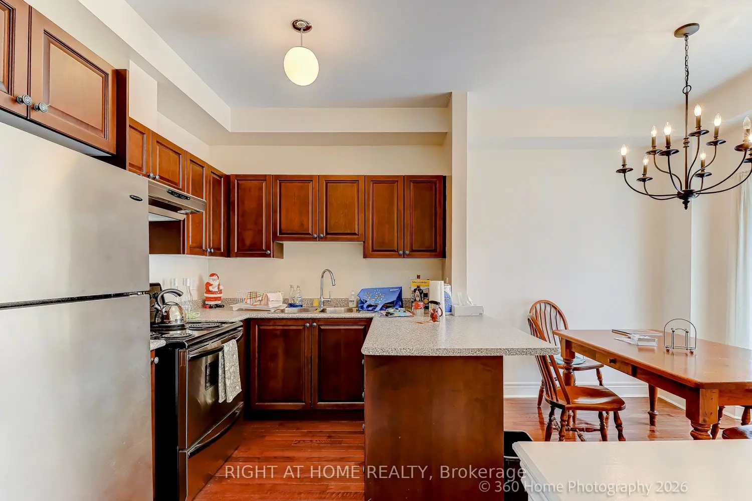 Additional image 7 of 1130 Cawthra Road 2