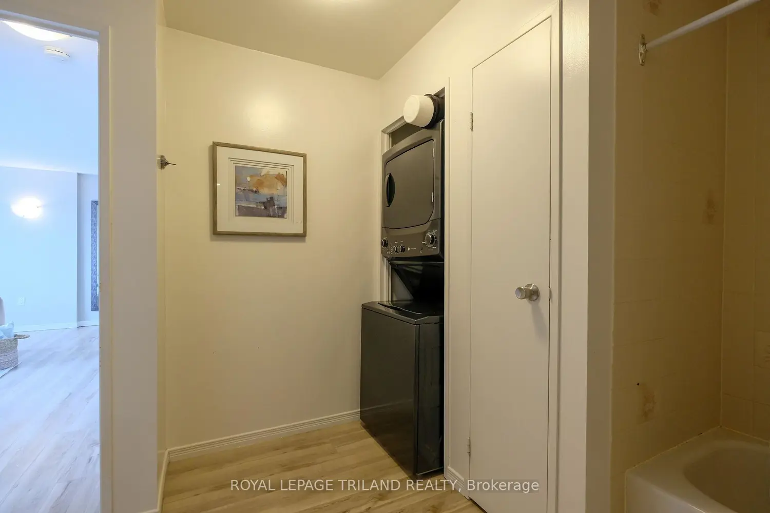 Additional image 13 of 650 Cheapside Street 605