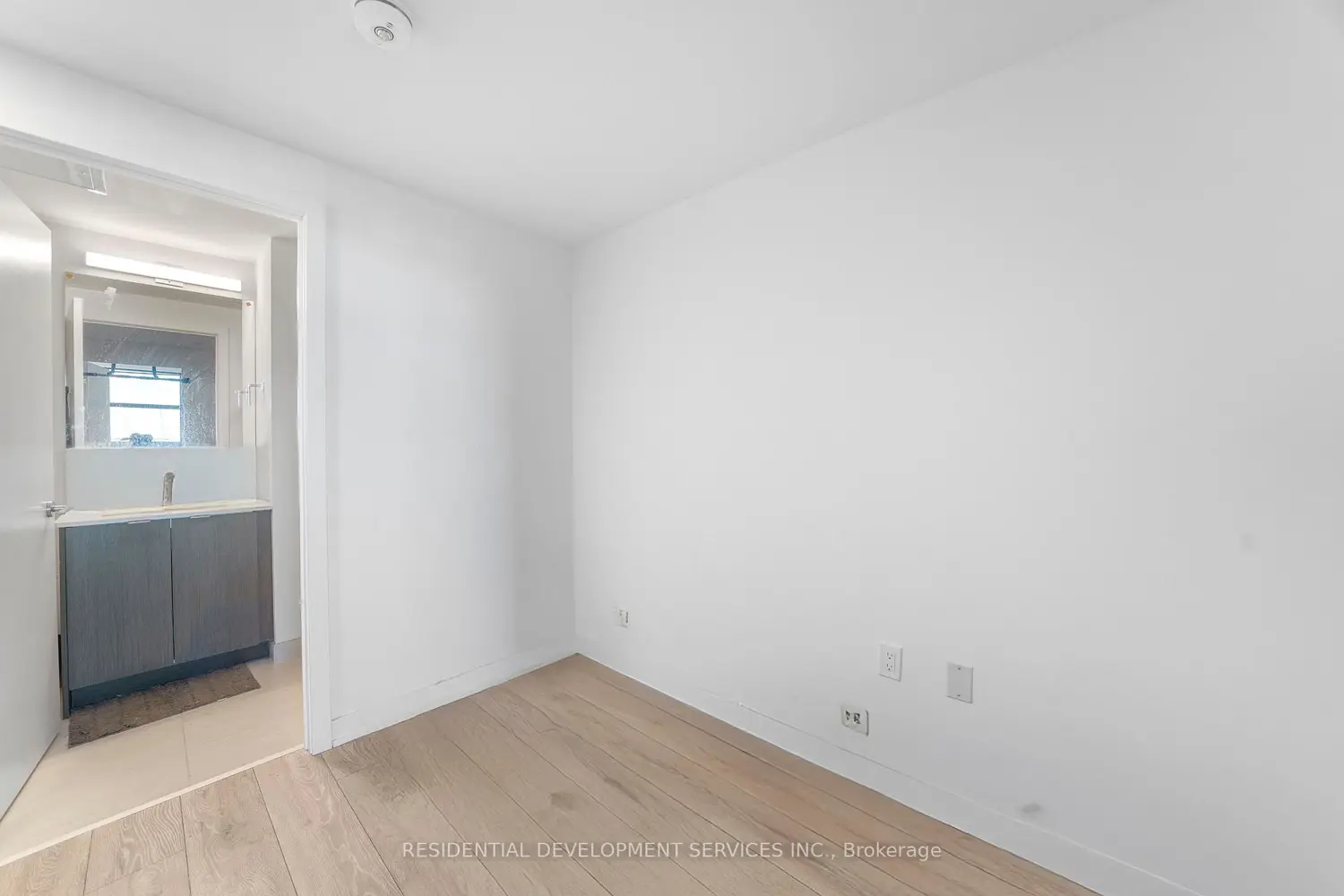 Additional image 14 of 1608 Charles Street 185