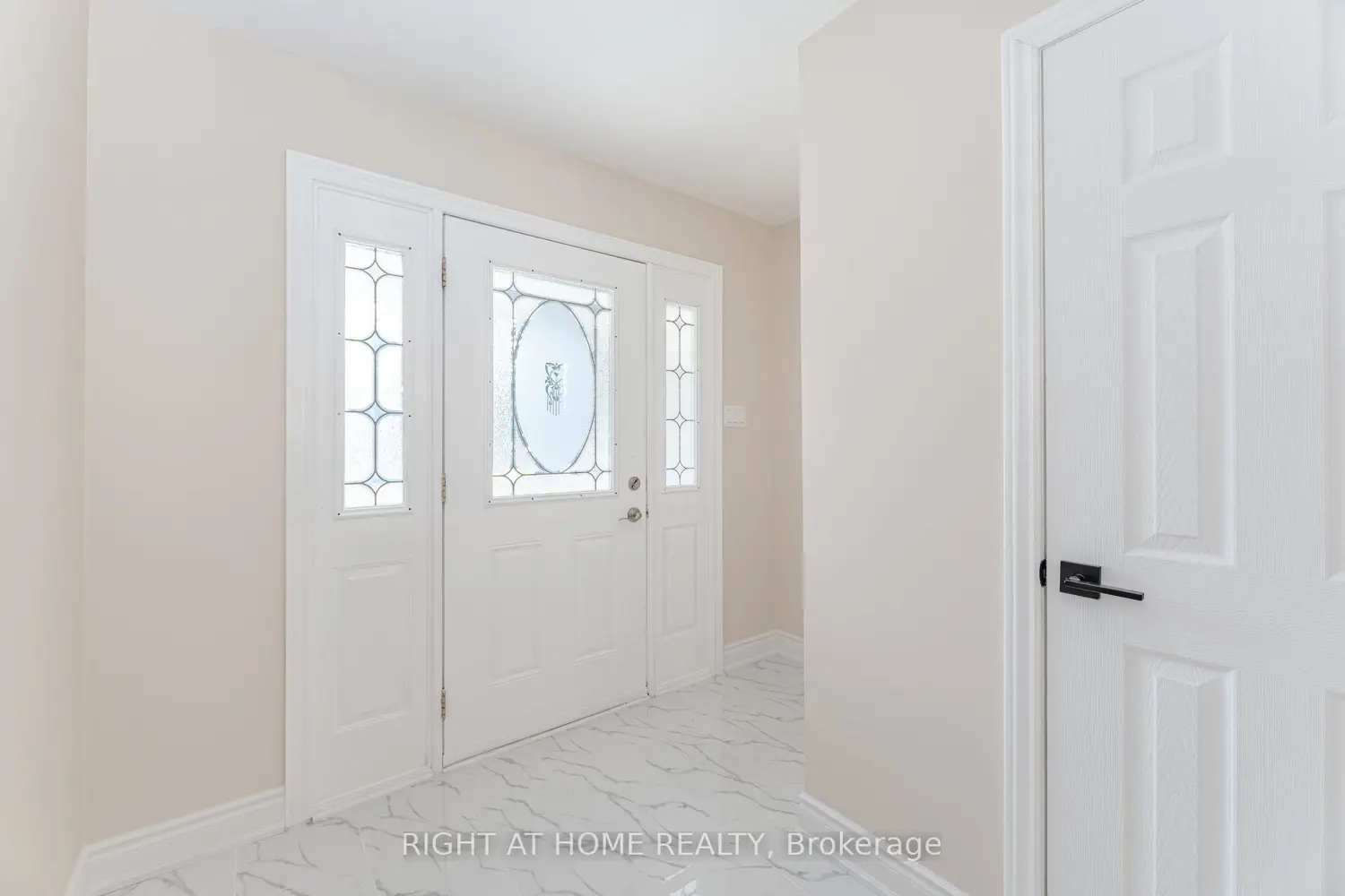 Additional image 3 of 50 Albemarle Street