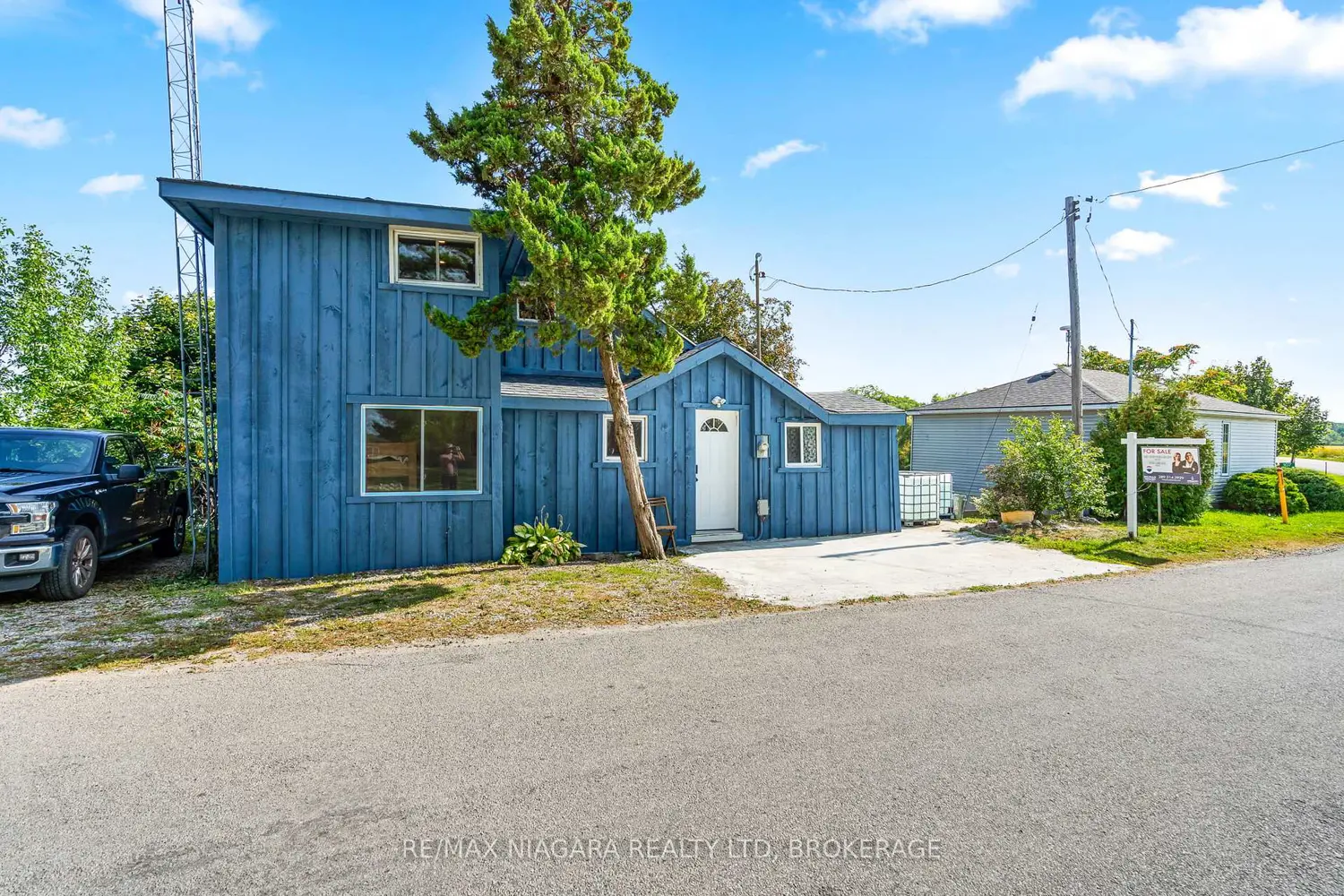 105 Lighthouse Drive photo 2