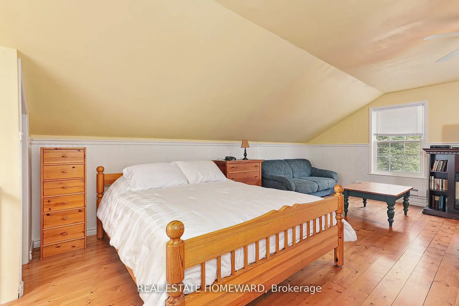 Additional image 4 of 137295 Grey Road 12