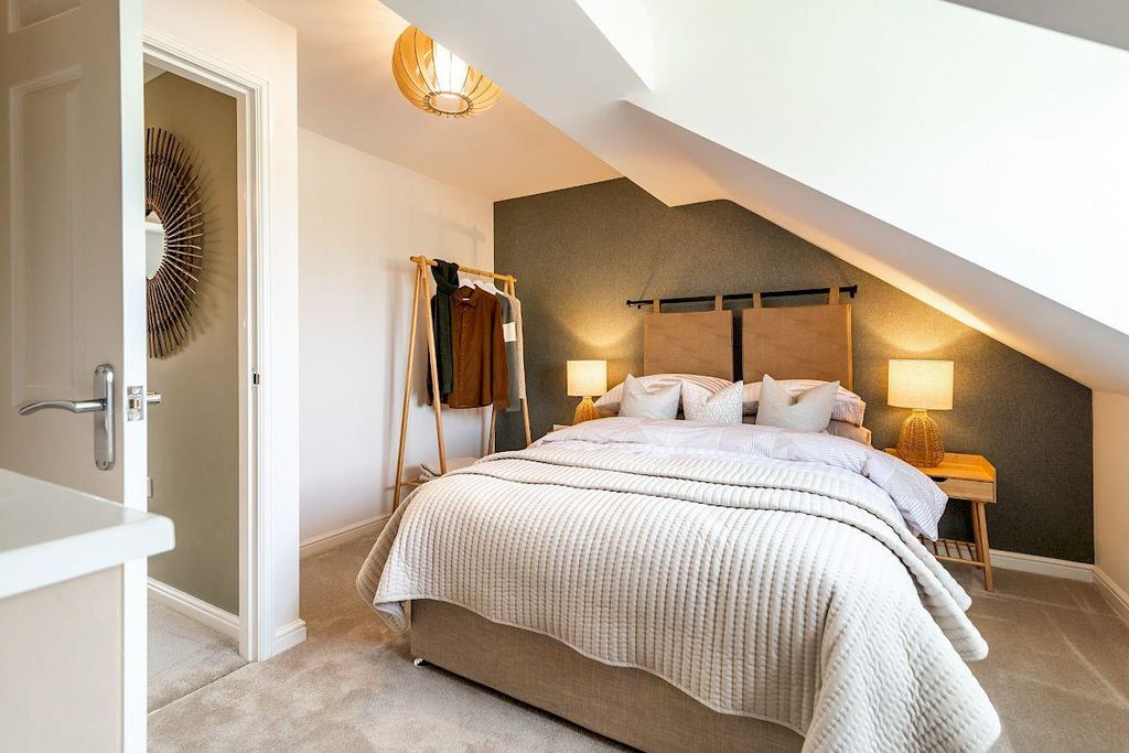 Additional image 5 of 3 bed semi-detached house to rentDane Park, Hull HU6