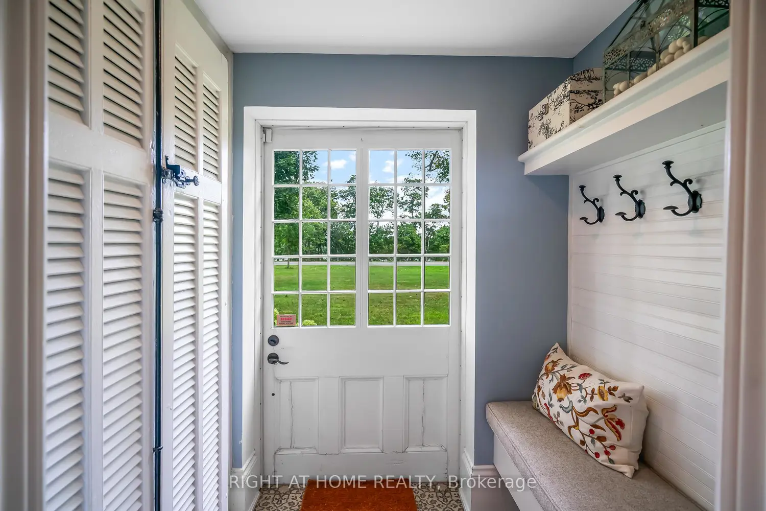 14894 Niagara River Parkway photo 4