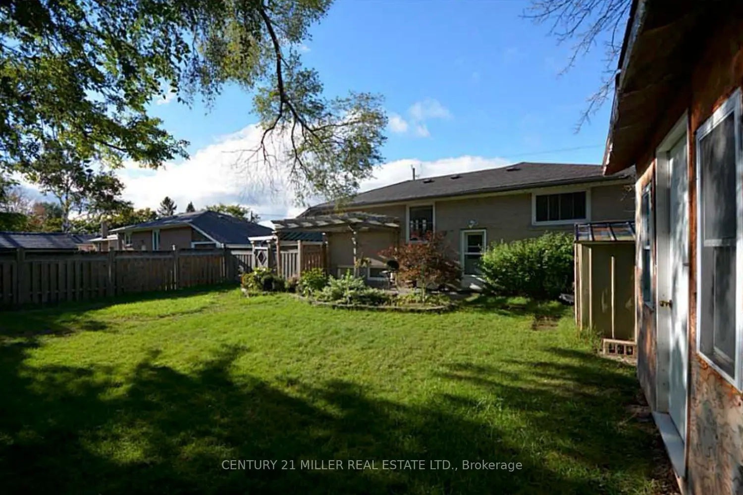 Additional image 14 of 469 Scarsdale Crescent