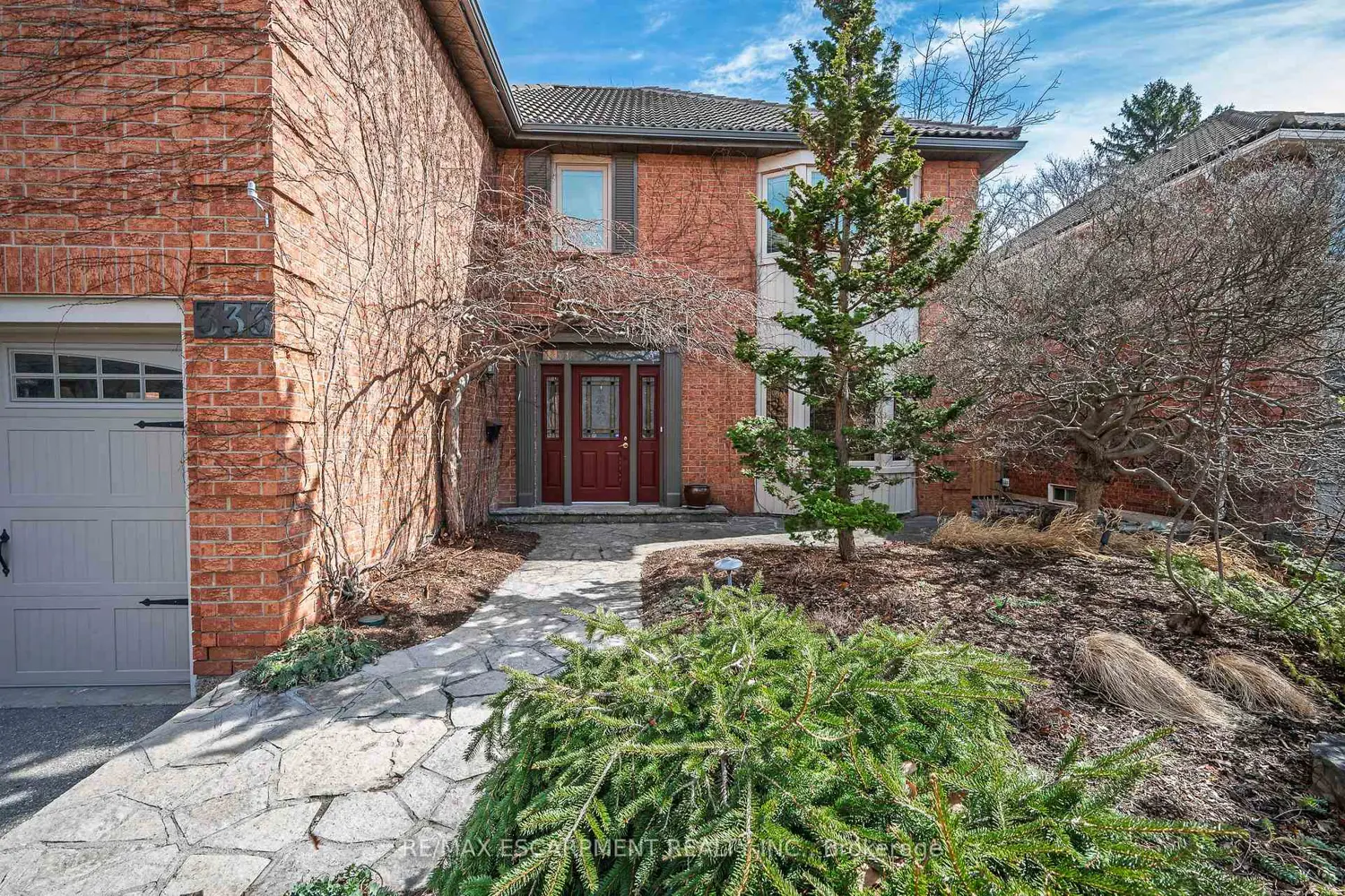 333 Claremont Crescent