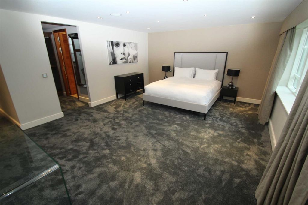 Additional image 4 of 3 bed flat to rentCornhill, Park Road, Bowdon WA14