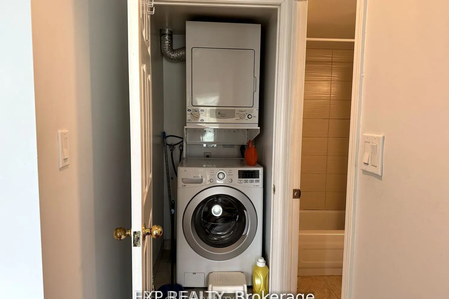Additional image 13 of 51 Baffin Crescent 301