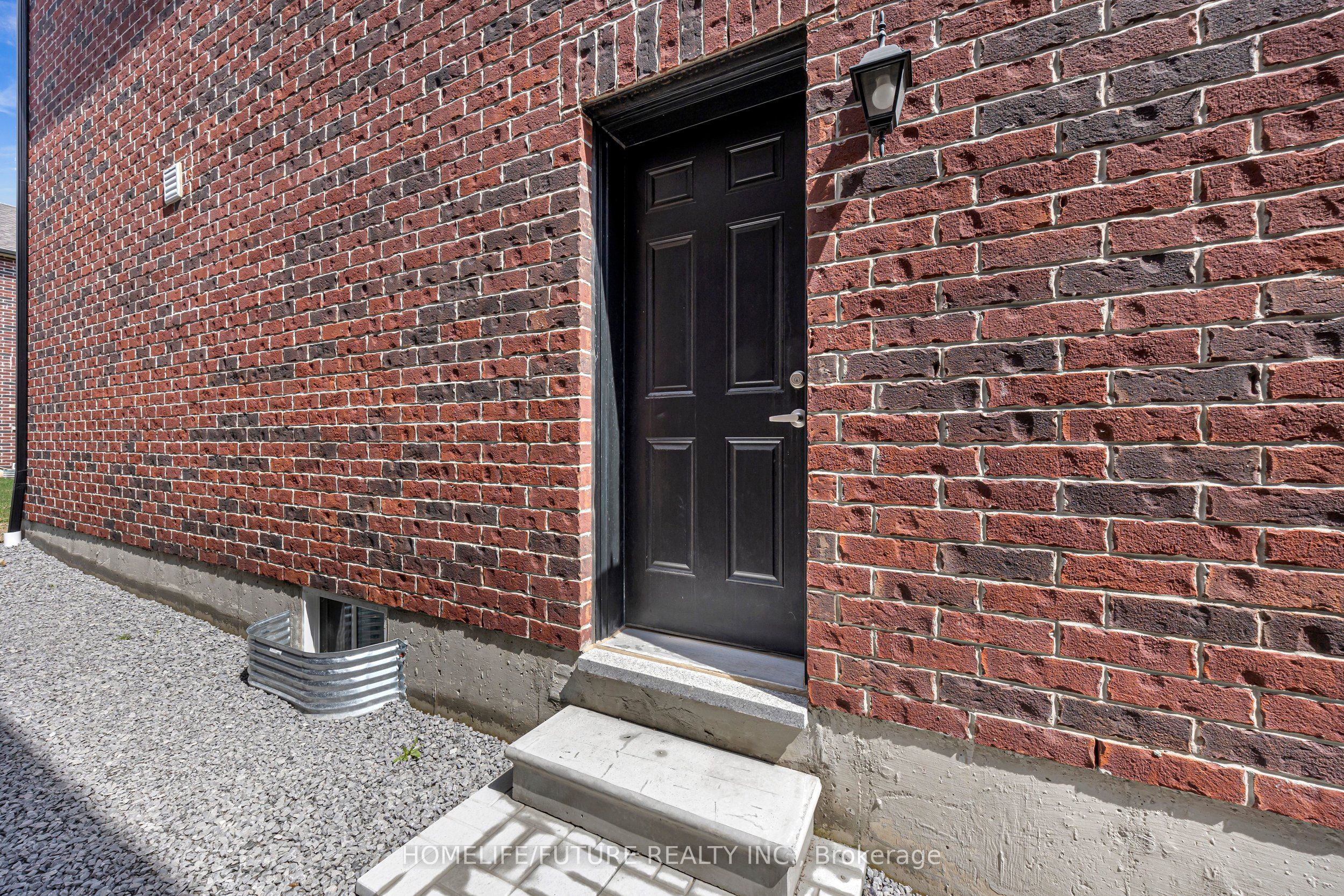 Additional image 3 of 1416 Swallowtail Lane, Pickering, ON, L1X 0N8