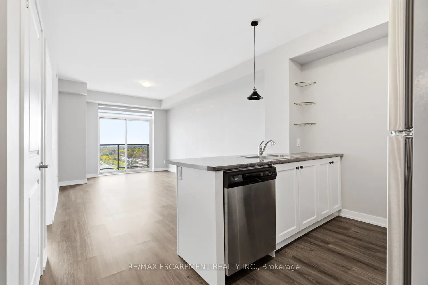 Additional image 13 of 450 Dundas Street 1113