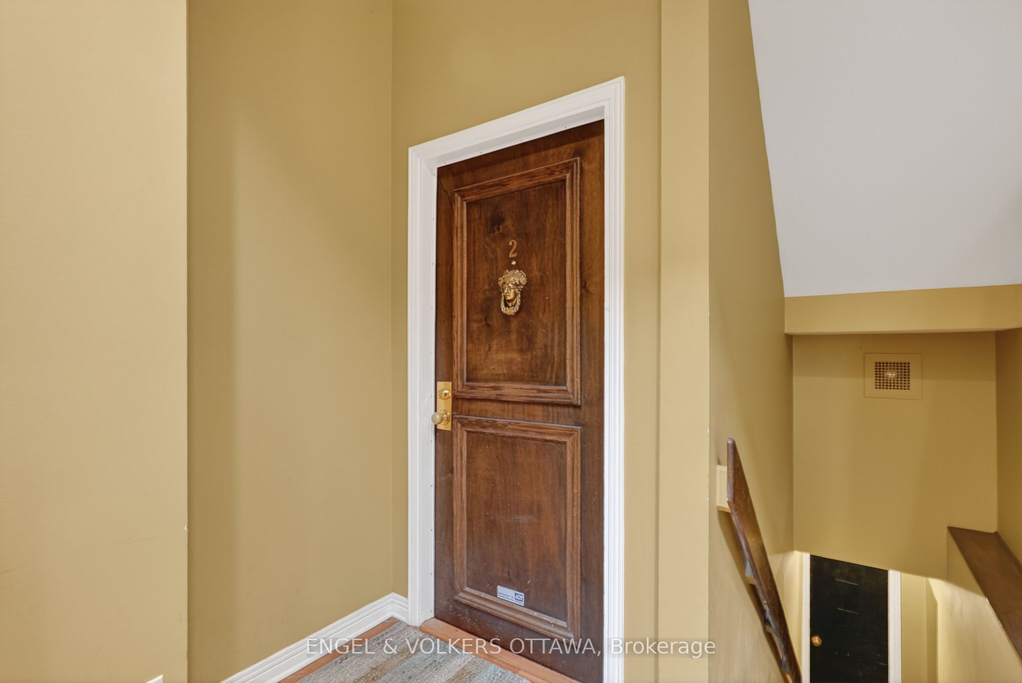 Additional image 3 of apt. 2-320 Waverley Street W, Ottawa, ON, K2P 0W3
