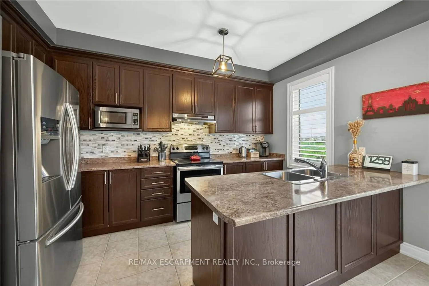 Additional image 6 of 100 Narbonne Crescent
