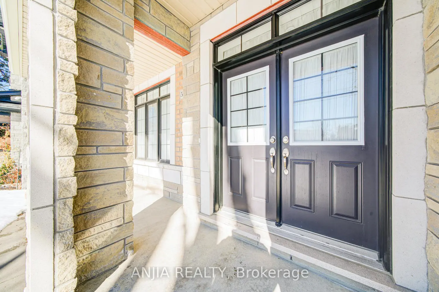 Additional image 3 of 5158 16Th Avenue