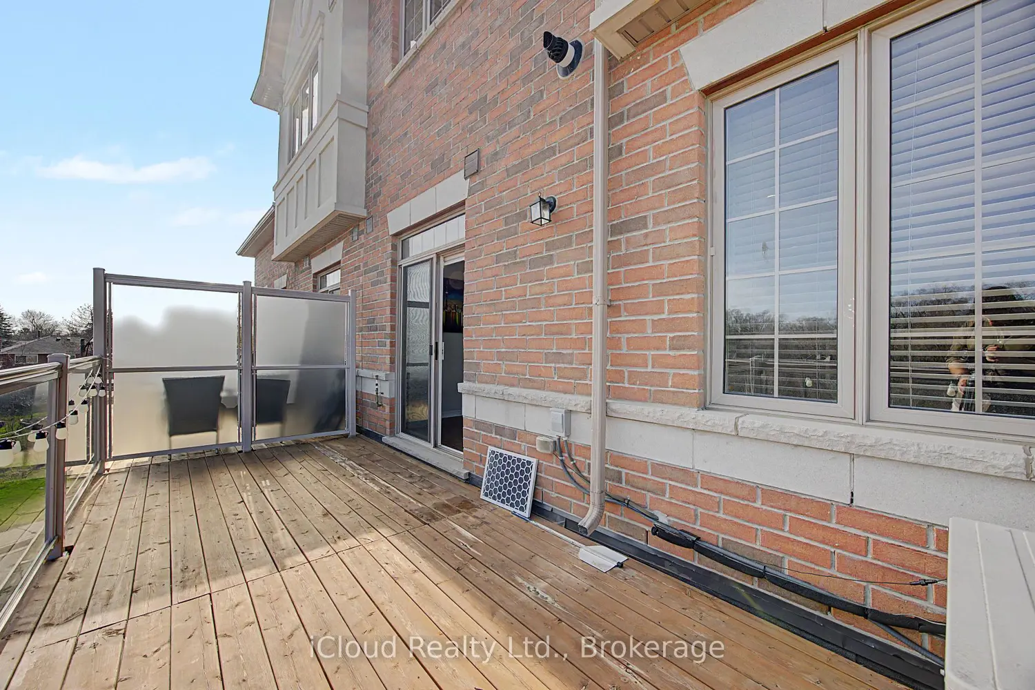 Additional image 11 of 180 Howden Boulevard 6