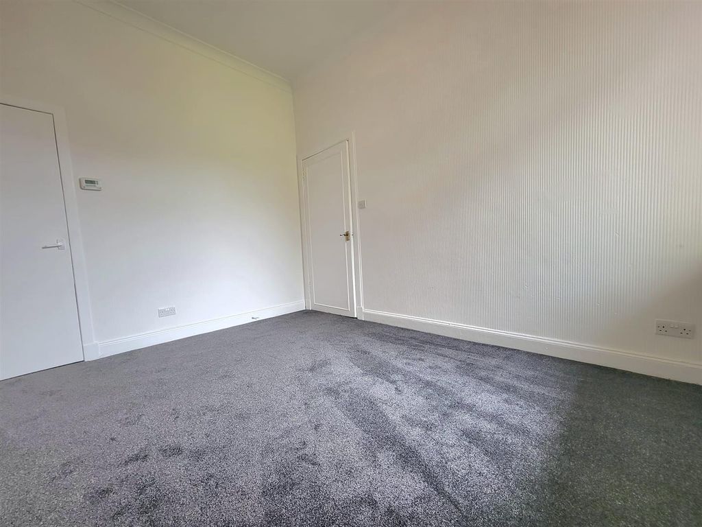 Additional image 3 of 2 bed flat to rentWellesley Road, Methil, Fife KY8