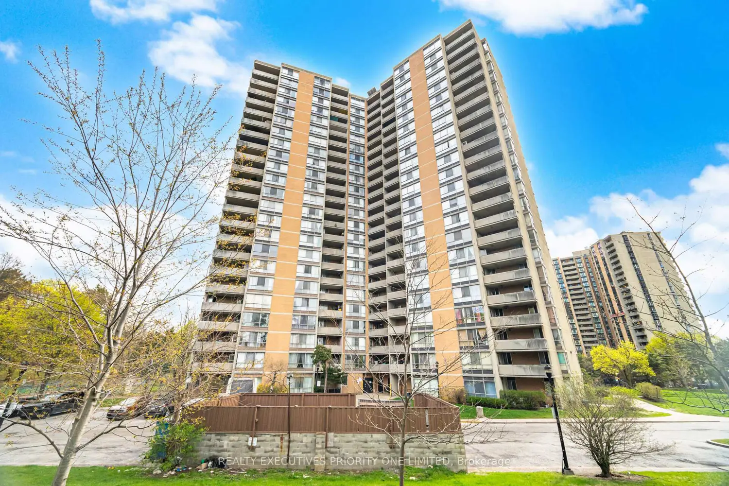 10 Martha Eaton Way 1013