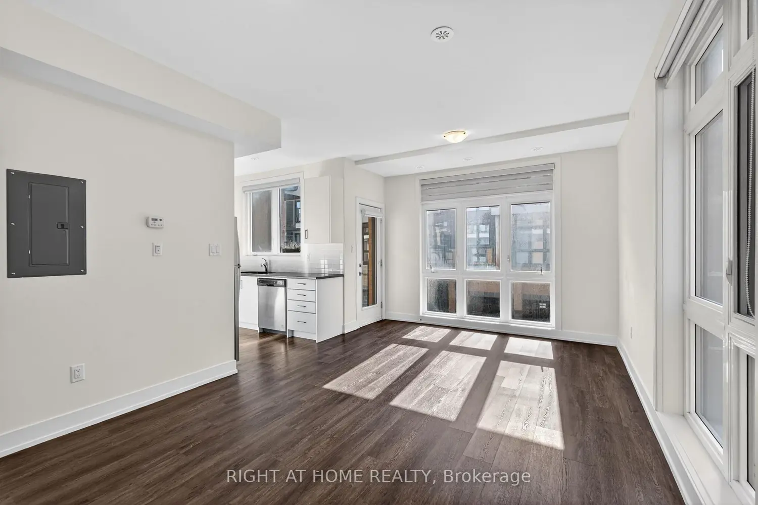 Additional image 5 of 12860 Yonge Street 1