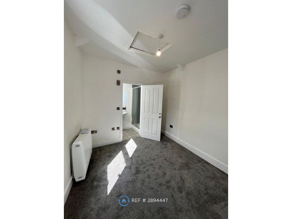 Additional image 4 of 2 bed flat to rentLemon St, Truro TR1