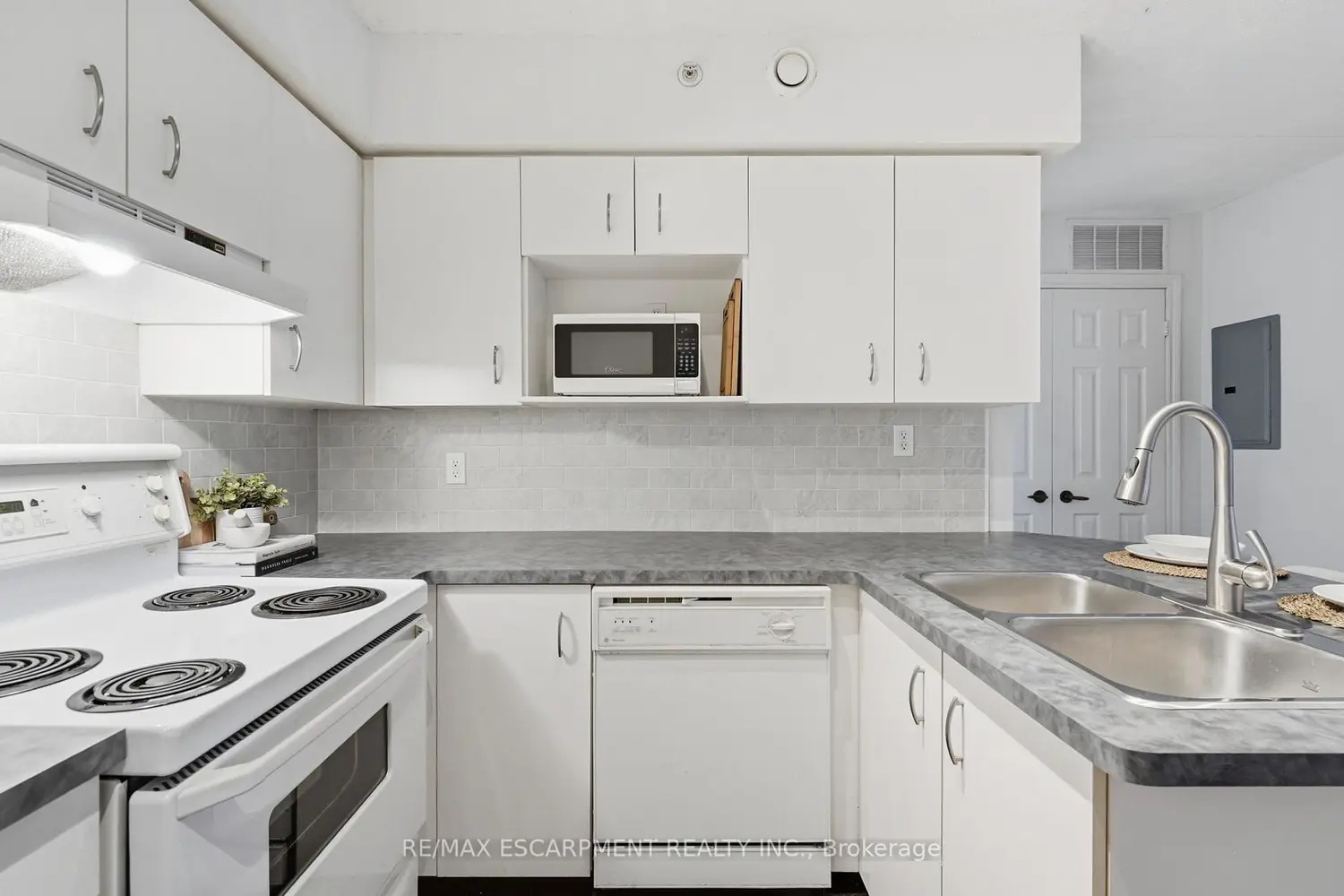 Additional image 7 of 4015 Kilmer Drive 308